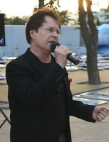 Олег Иванов